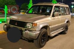 ميتسوبيشي باجيرو